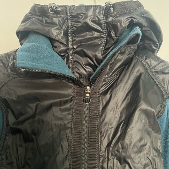 Lululemon Run Bundle Up Jacket Alberta Lake Size 4 - Picture 2 of 7